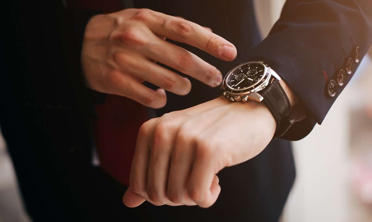 Από το ξημέρωμα της Κυριακής μία ώρα λιγότερος ύπνος