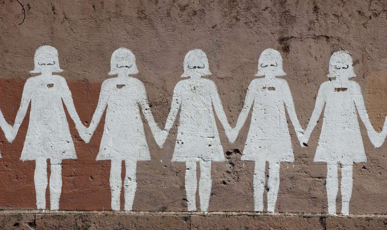 Η ποσόστωση γυναικών δεν είναι ρατσιστική;