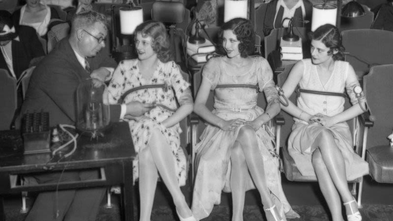 Τι κοινό έχει η Wonder Woman με τον ανιχνευτή ψεύδους;