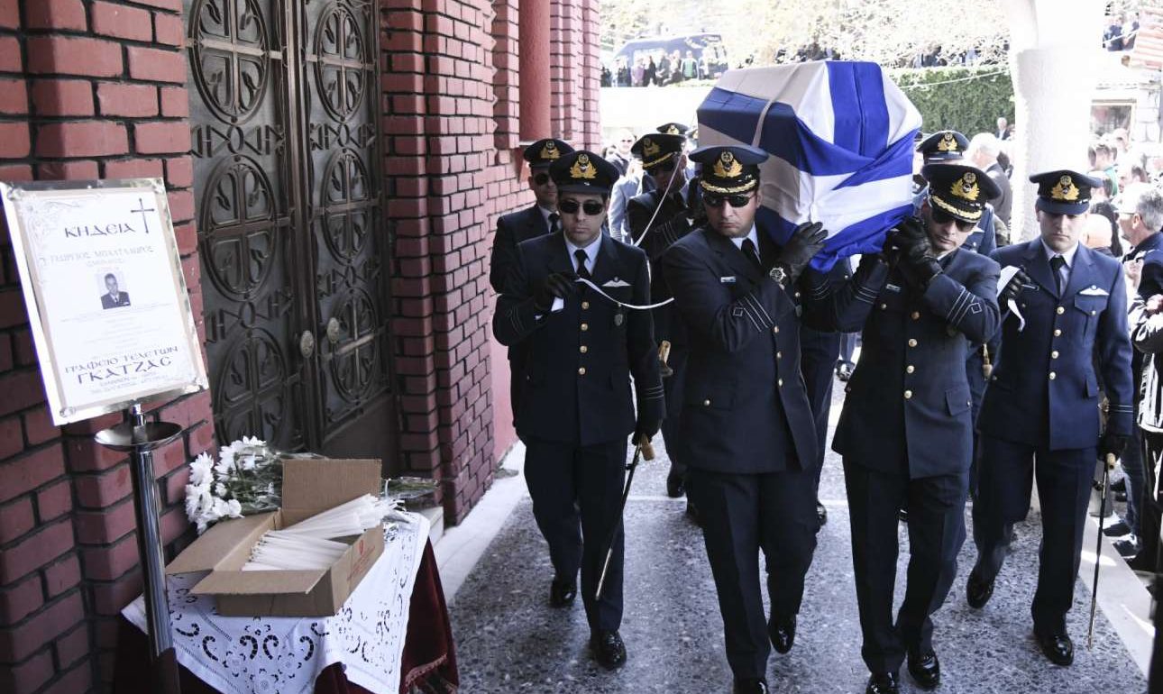 H Ελλάδα αποχαιρέτησε τον σμηναγό Μπαλταδώρο