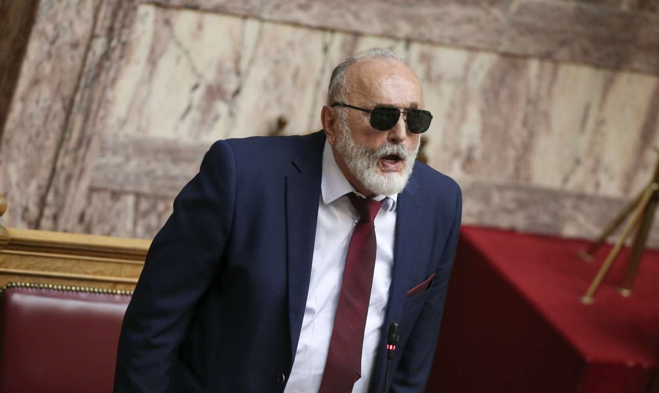 O Κουρουμπλής ανακάλυψε κόσμο στα μαγαζιά που λέει «ηρεμήσαμε και έχουμε δουλειά»