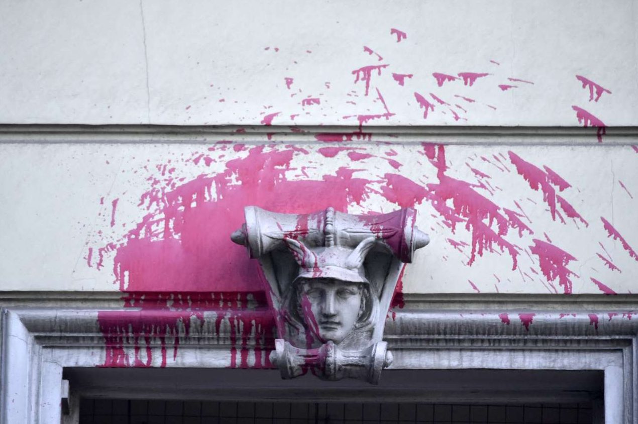 Επίθεση του Ρουβίκωνα στη γαλλική πρεσβεία