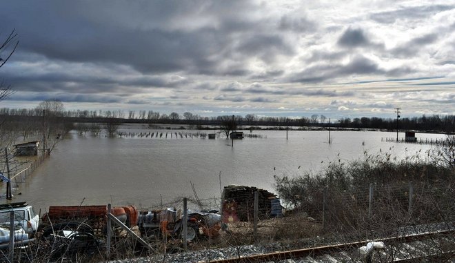 Εβρος: Αγνοούνται μητέρα και τρία παιδιά που προσπάθησαν να περάσουν το φουσκωμένο ποτάμι