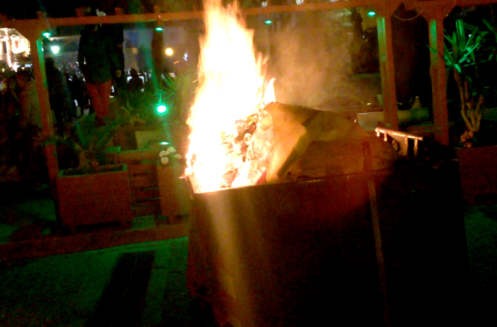 Πεδίο μάχης η Μυτιλήνη – Σοβαρά επεισόδια μεταξύ ακροδεξιών και μεταναστών