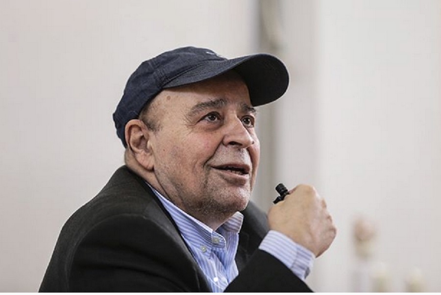 Συγκινητική η ατμόσφαιρα στο τελευταίο μάθημα του Σταύρου Τσακυράκη στη Νομική