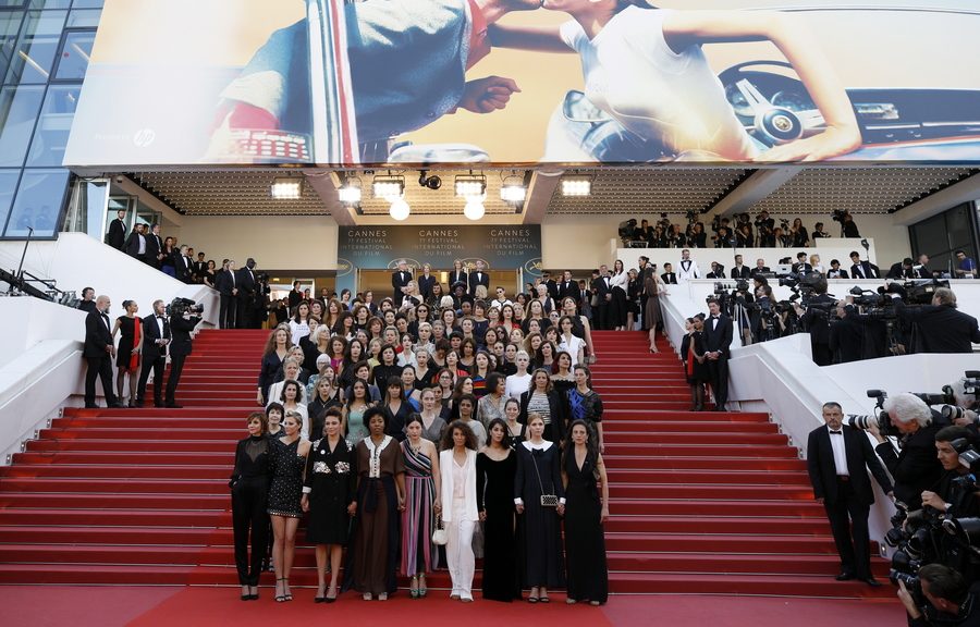 Εξέγερση γυναικών στις Κάννες – 82 πρωταγωνίστριες κατέλαβαν το κόκκινο χαλί