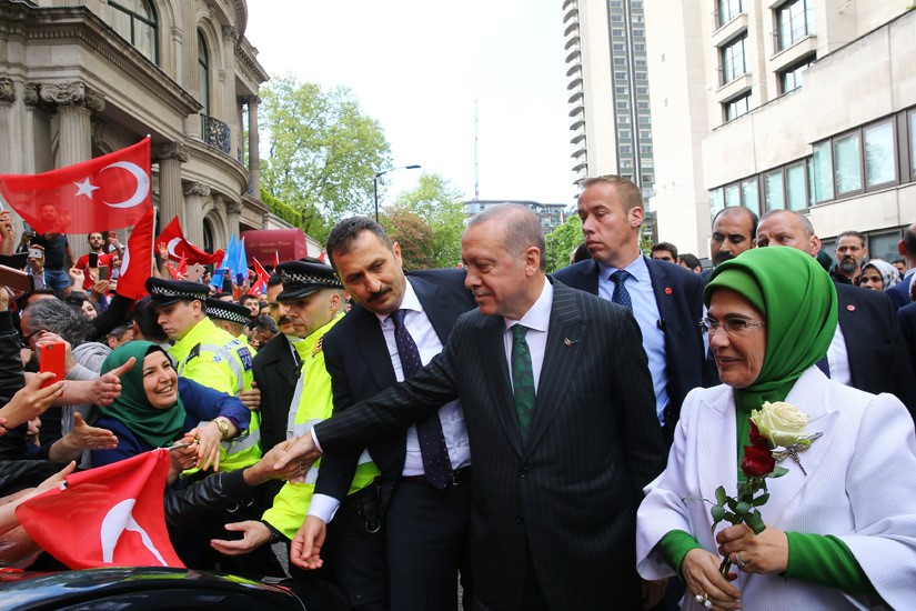 Επίσκεψη Ερντογάν στην «πολύτιμη και αξιόπιστη σύμμαχο» Βρετανία