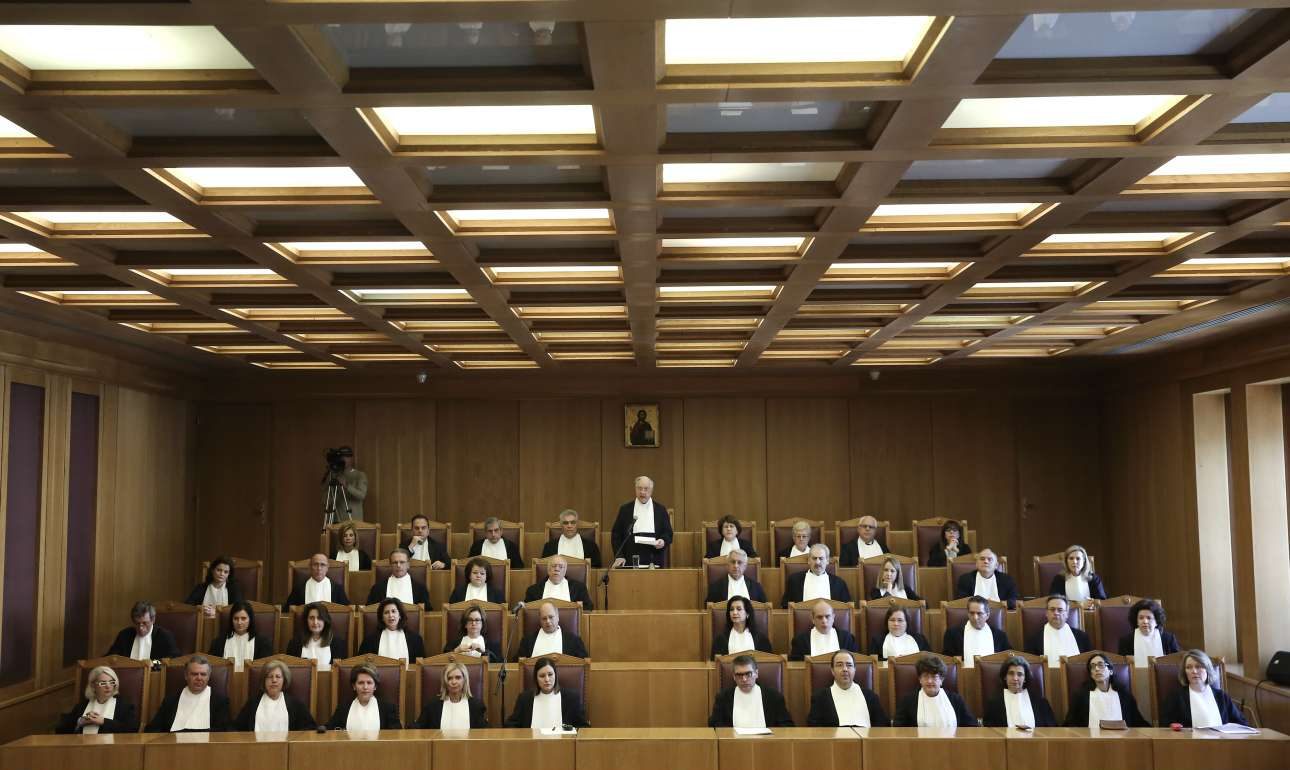 ΣτΕ: Συνταγματικές οι περικοπές του νόμου Κατρούγκαλου
