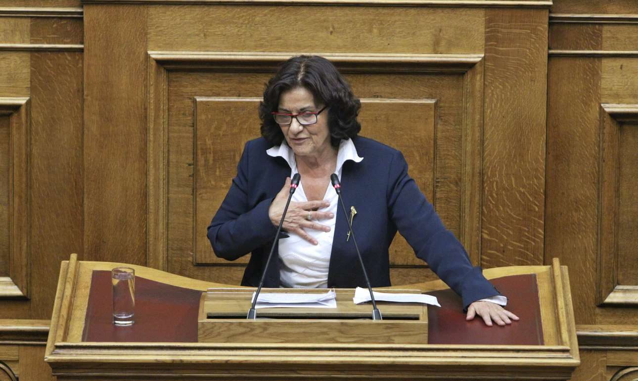 Η πραγματικότητα δείχνει ότι δεν κόπηκαν επιδόματα, διαπιστώνει η Θεανώ Φωτίου