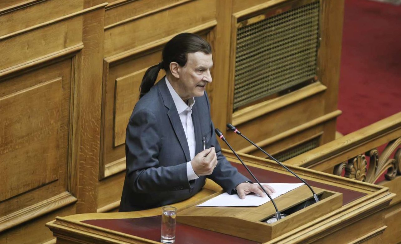 Ο Κουράκης προτείνει και γάμο ομοφυλοφίλων