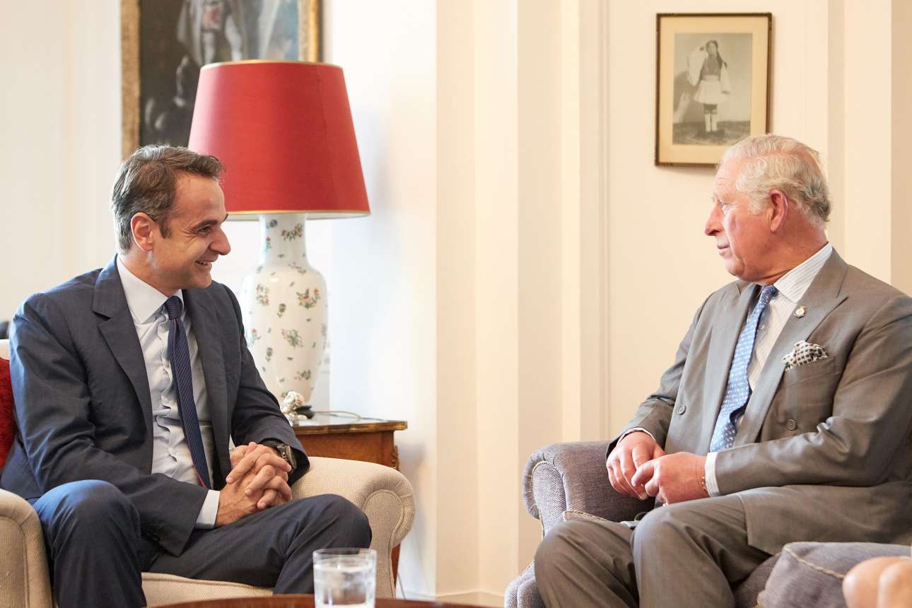 Τι συζήτησε ο Κυριάκος Μητσοτάκης με τον πρίγκιπα Κάρολο