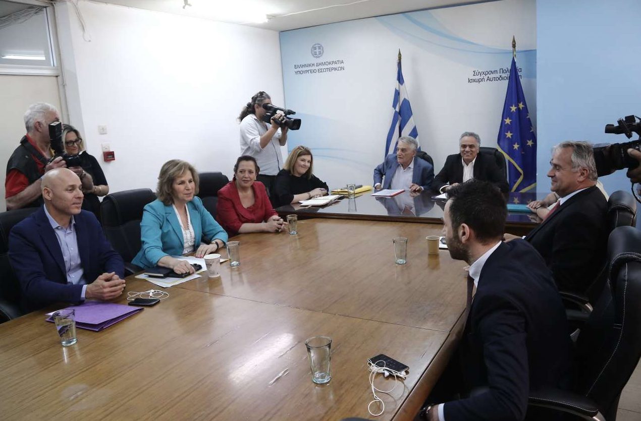 Συμφώνησαν για τη Β’ Αθηνών, διαφωνούν στα άλλα