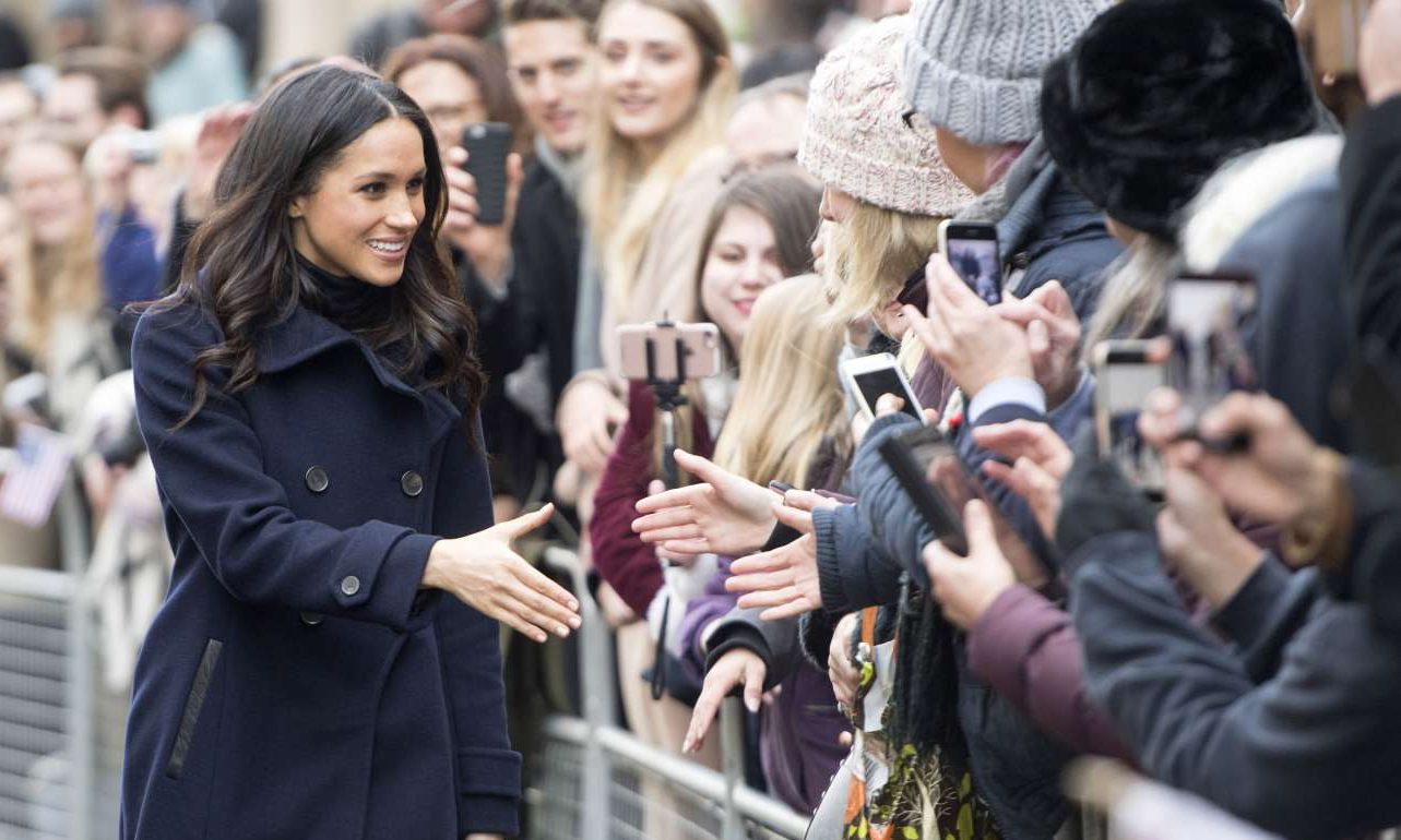 Γιατί η βιομηχανία της μόδας λατρεύει τη Μέγκαν Μαρκλ