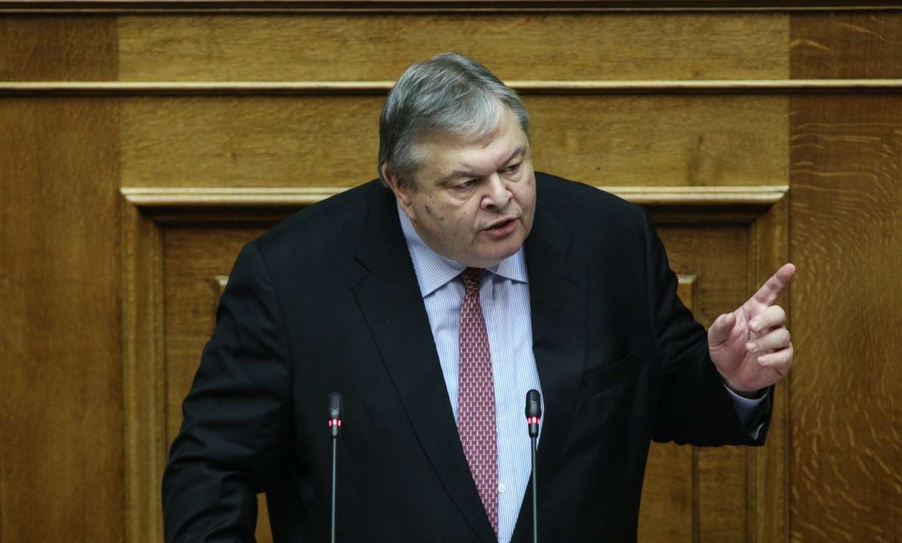 Βενιζέλος προς Χαριλάου Τρικούπη: Η κυβέρνηση δεν πέφτει έτσι