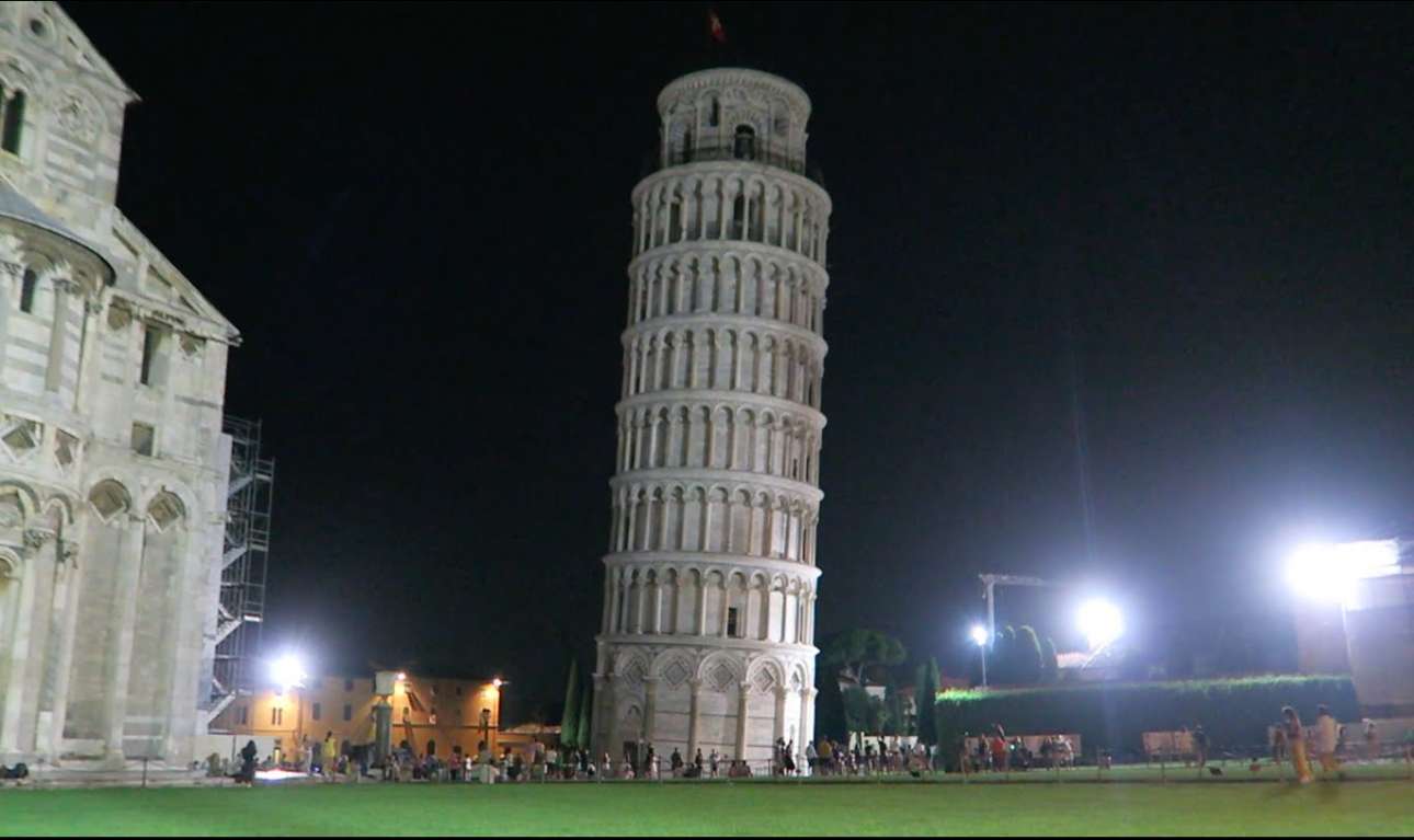 Γιατί δεν πέφτει ο πύργος της Πίζας; Ελληνας καθηγητής αποκαλύπτει