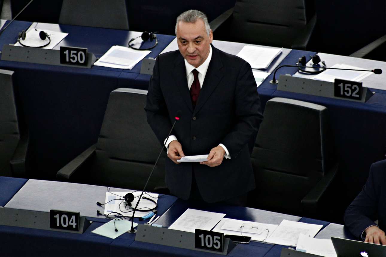 Τη Δευτέρα η επίσκεψη Κεφαλογιάννη στους δύο έλληνες στρατιωτικούς