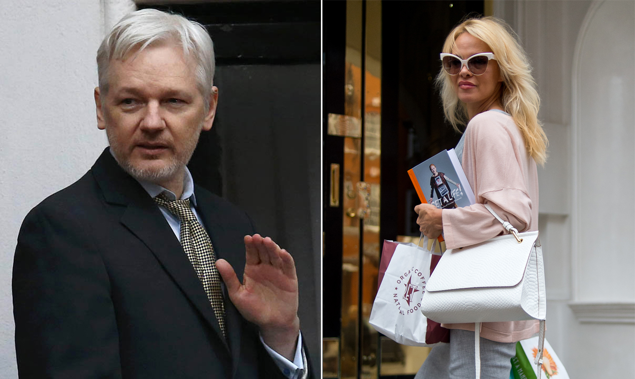 Η… ακτιβίστρια Πάμελα Αντερσον στο πλευρό του Τζούλιαν Ασάνζ