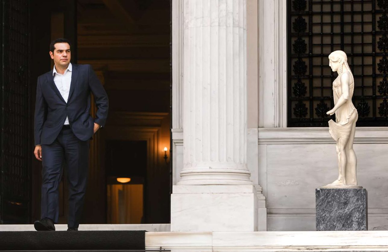 Η μέθοδος του Μαξίμου για την προσέλκυση βουλευτών της Κεντροαριστεράς