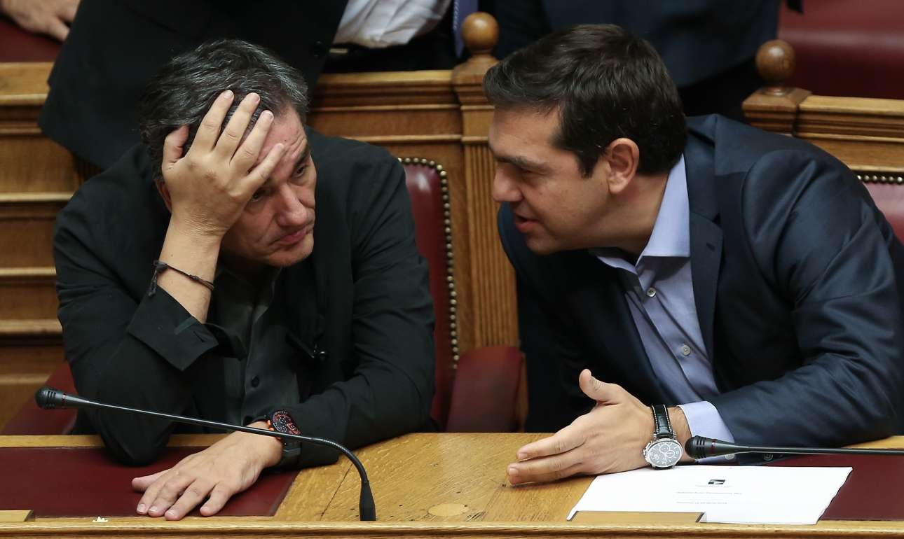 Στη Βουλή το πολυνομοσχέδιο με τα προαπαιτούμενα για την τέταρτη αξιολόγηση