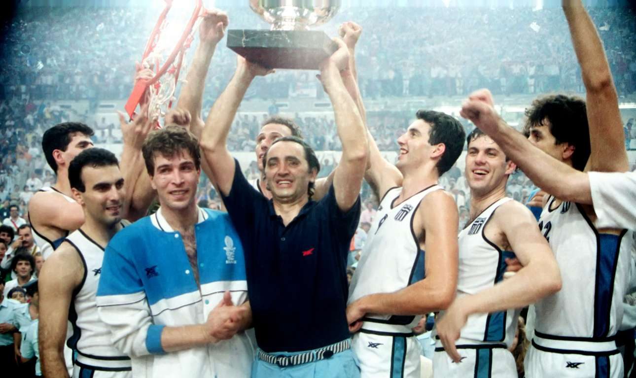 Θλίψη για τον θάνατο του Κώστα Πολίτη, του «μαέστρου» του Ευρωμπάσκετ ’87