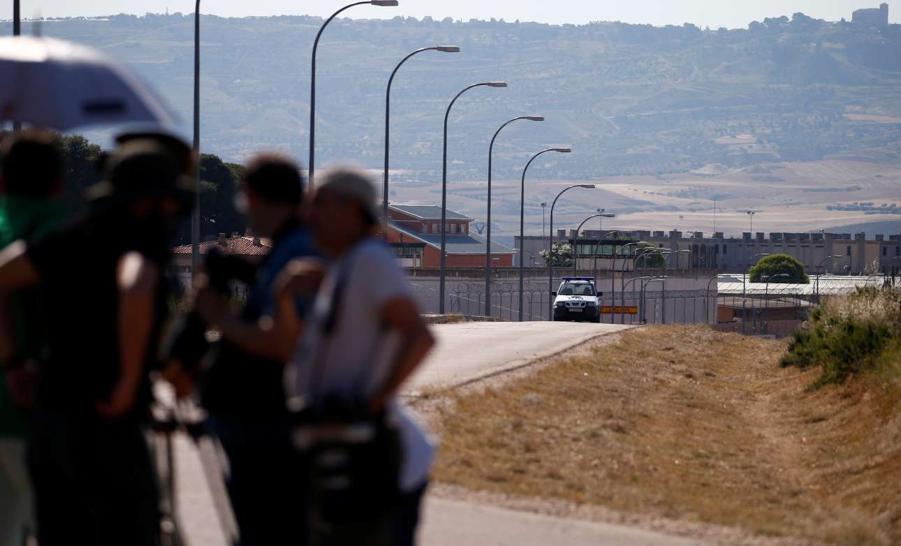 Ελεύθεροι με εγγύηση οι πέντε βιαστές της Παμπλόνα