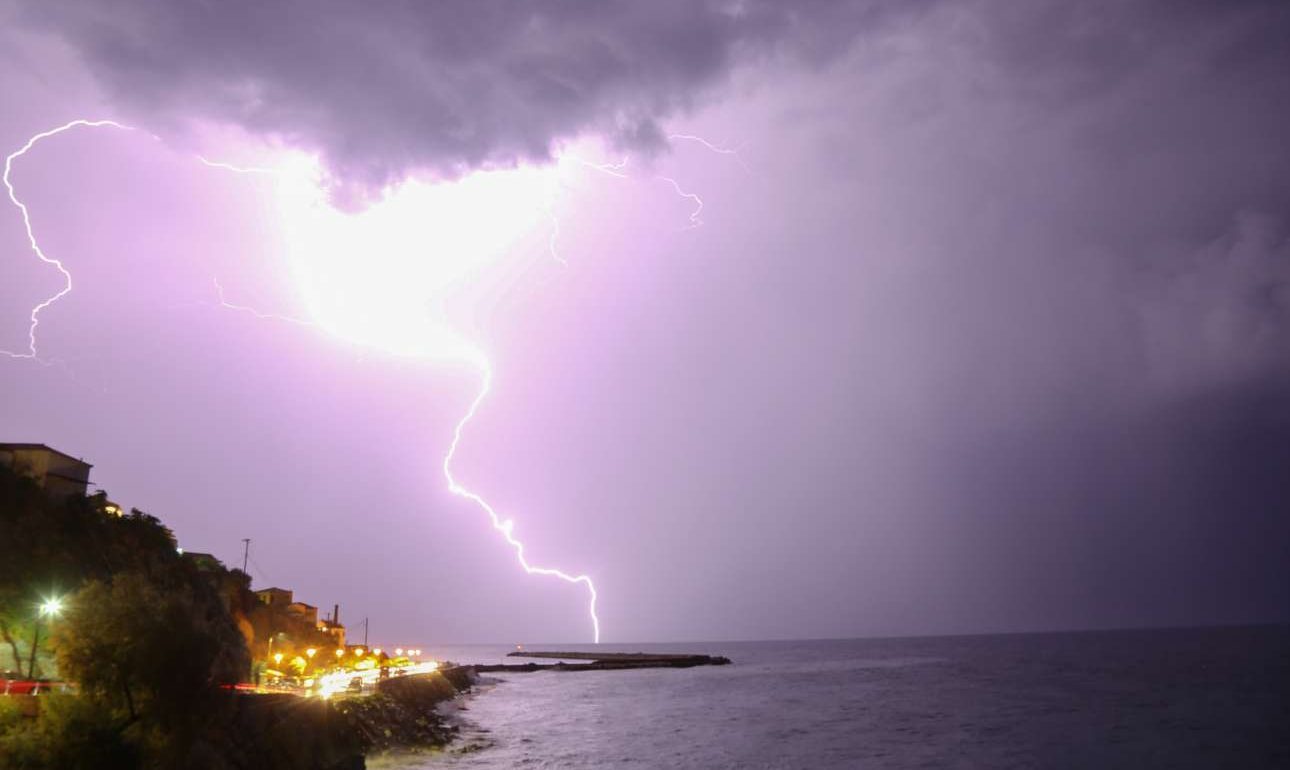 Βροχές και καταιγίδες το Σάββατο – Πού θα είναι εντονότερα τα φαινόμενα