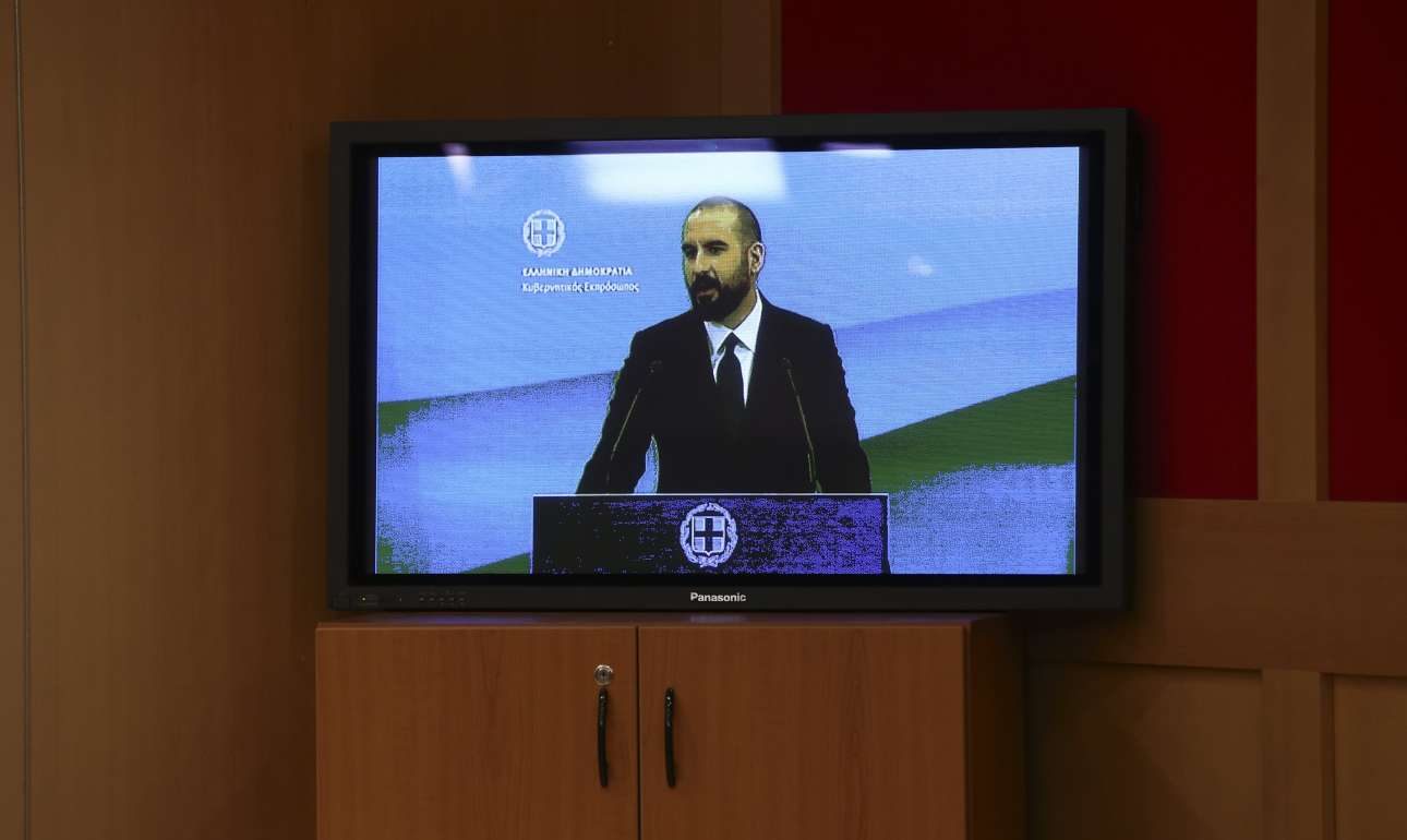 Ο Τζανακόπουλος δικαιολογεί το tweet του Καμμένου