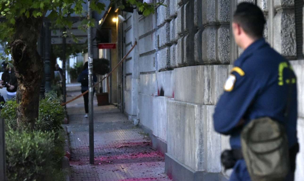 Ποινική δίωξη στο μέλος του Ρουβίκωνα για τις απειλές κατά ΣΚΑΪ