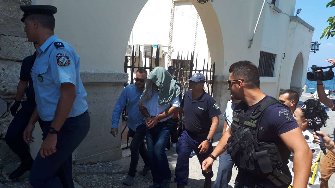 Στη φυλακή οι βασανιστές των παιδιών στη Λέρο