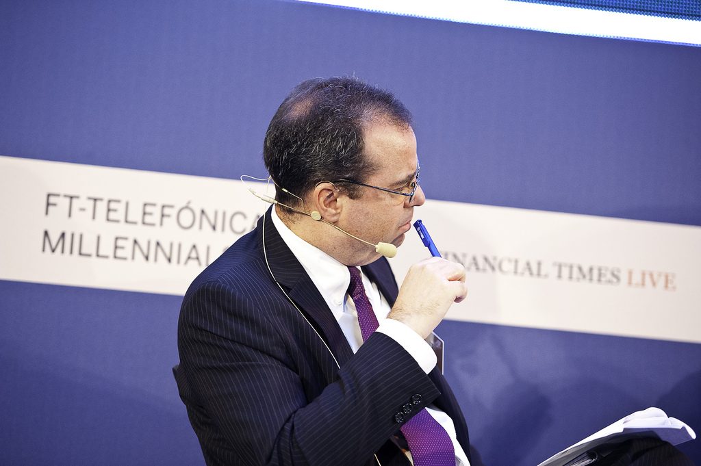 Πίτερ Σπίγκελ: Πολύ χειρότερη από του 2012 η συμφωνία για το χρέος