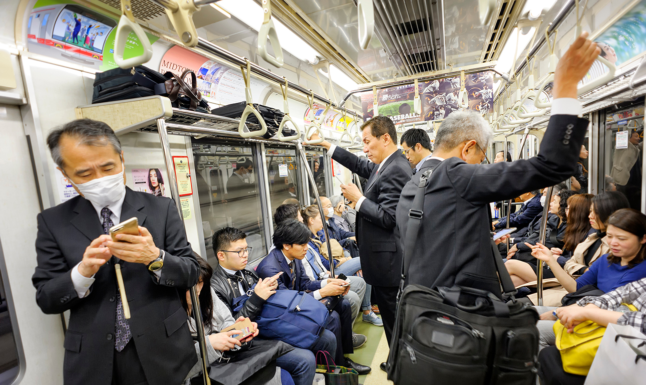 Τόκιο: Γραφείο για να δουλεύεις ακόμα και μέσα στο Μετρό!