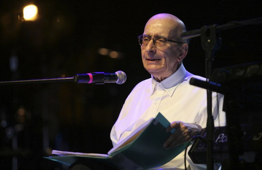 Οι άνθρωποι που μας μεγαλώνουν