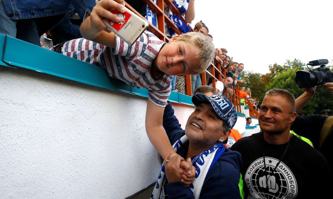 Η αυτο-εξορία του Ντιέγκο Μαραντόνα