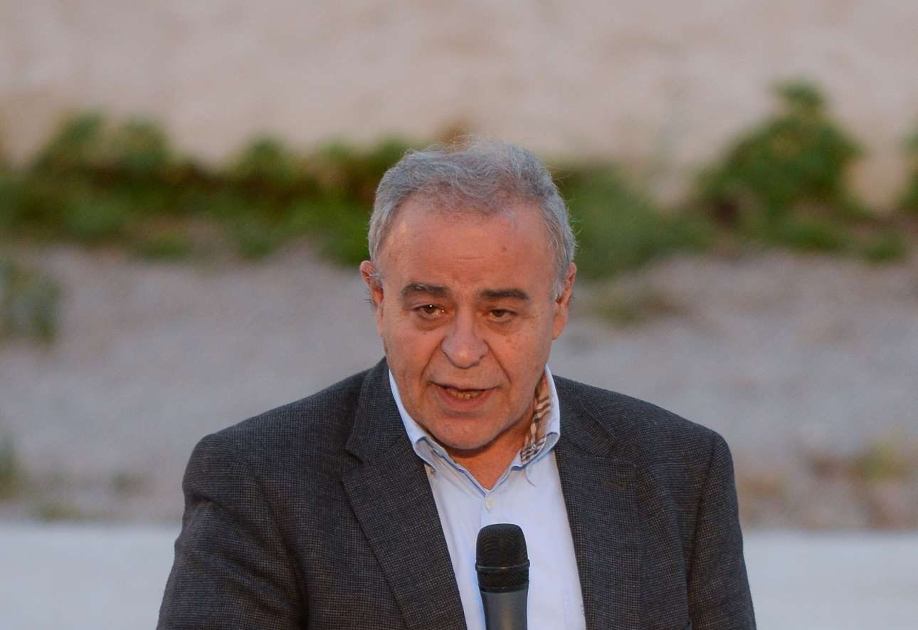 Πέθανε ο καθηγητής Συνταγματικού Δικαίου Σταύρος Τσακυράκης