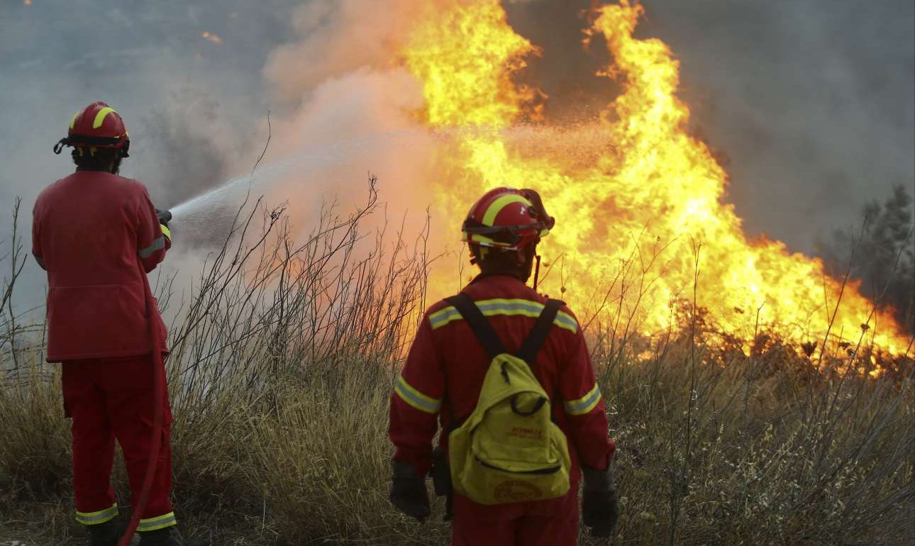 Παιδί πυροσβέστη που επιχειρούσε στο Μάτι ήταν το βρέφος που βρέθηκε στη θάλασσα