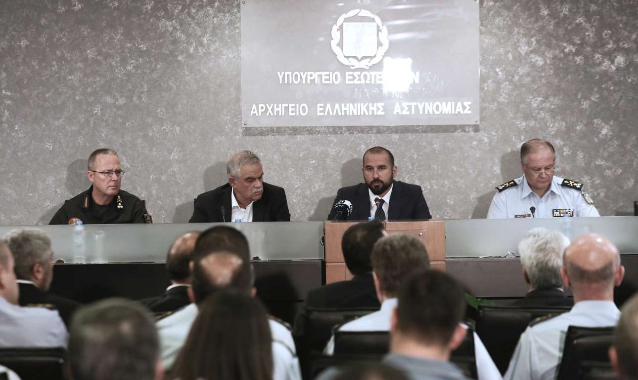 Πρόεδρος πυροσβεστών: Ο αρχηγός της Πυροσβεστικής και ο Τόσκας πρέπει να ζητούν κάθε πέντε λεπτά συγγνώμη