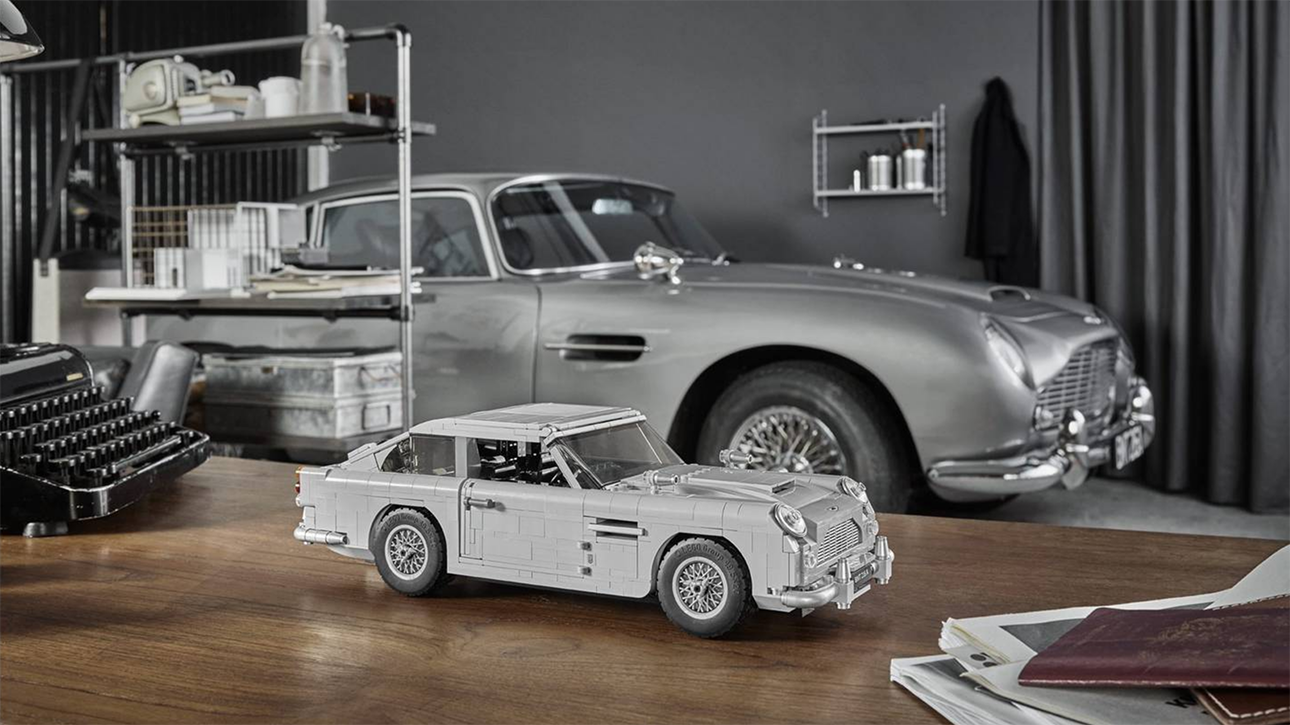 H Aston Martin DB5 του Τζέιμς Μποντ έγινε 1.295 κομμάτια (χάρη στη… Lego)