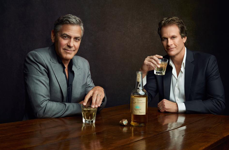 Πώς ο Κλούνεϊ πλούτισε κατά 239 εκατ. δολ. σε έναν χρόνο από την… τεκίλα