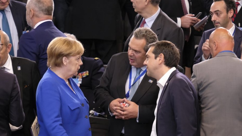 Οταν ο Καμμένος υπέγραψε αυτό που δεν θα γίνει ποτέ!