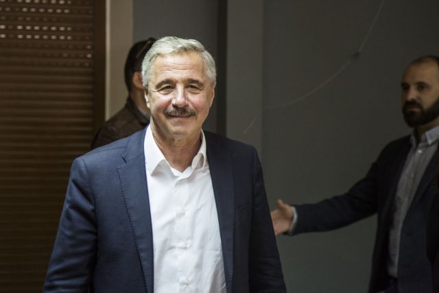 Μανιάτης για Υδρα: Ανίκανοι, να φύγουν!