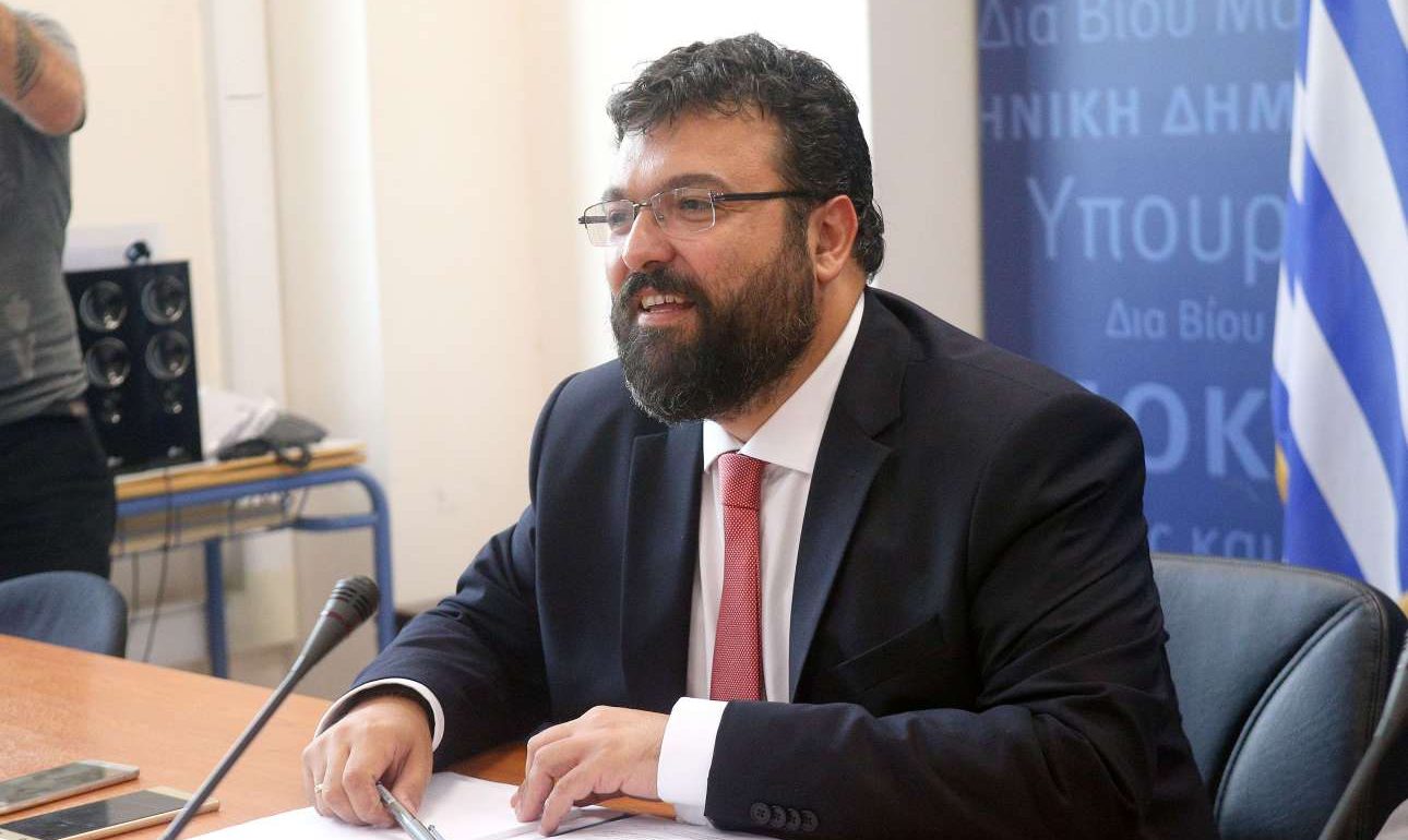 Λύση με… ακροβατικό του Βασιλειάδη