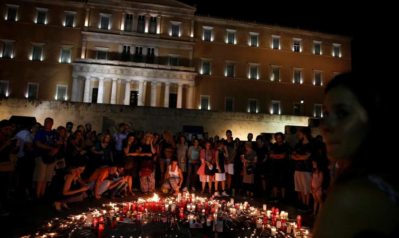 Η ευθύνη «μεταβιβάζεται» στην κάλπη…