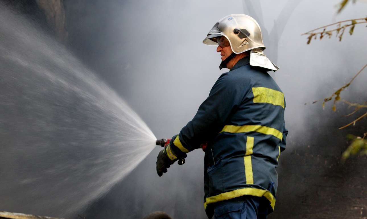 Σε επιφυλακή ο δήμος Αθηναίων λόγω υψηλού κινδύνου για πυρκαγιές