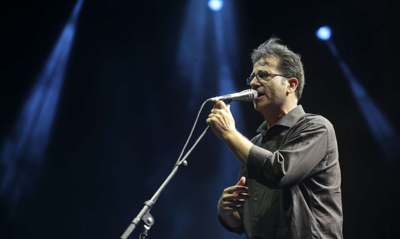 H οργισμένη επιστολή του Θανάση Παπακωνσταντίνου για τη μαζική θανάτωση αδέσποτων