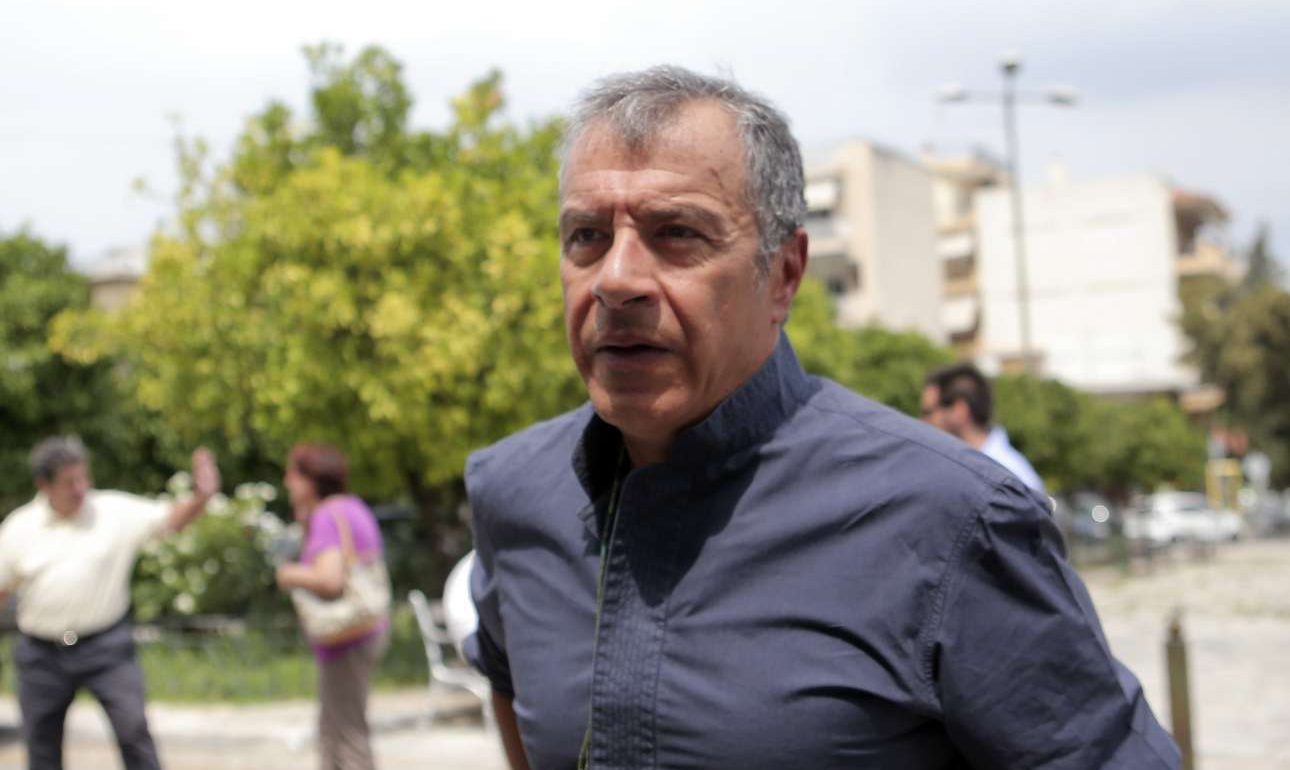 Θεοδωράκης: «Πνιγμένοι στο ψέμα, προσπαθούν να βρουν συμμάχους»