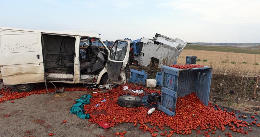 Δώδεκα μετανάστες σκοτώθηκαν σε τροχαίο στον ιταλικό Νότο
