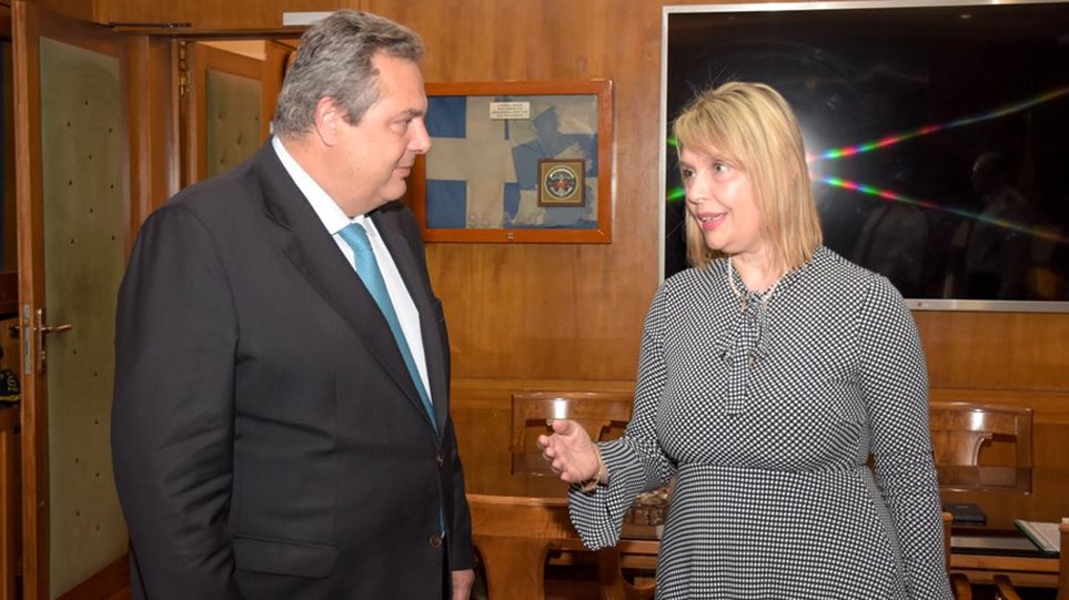 Καμμένος καλεί Παπακώστα και στο βάθος ο… ανασχηματισμός