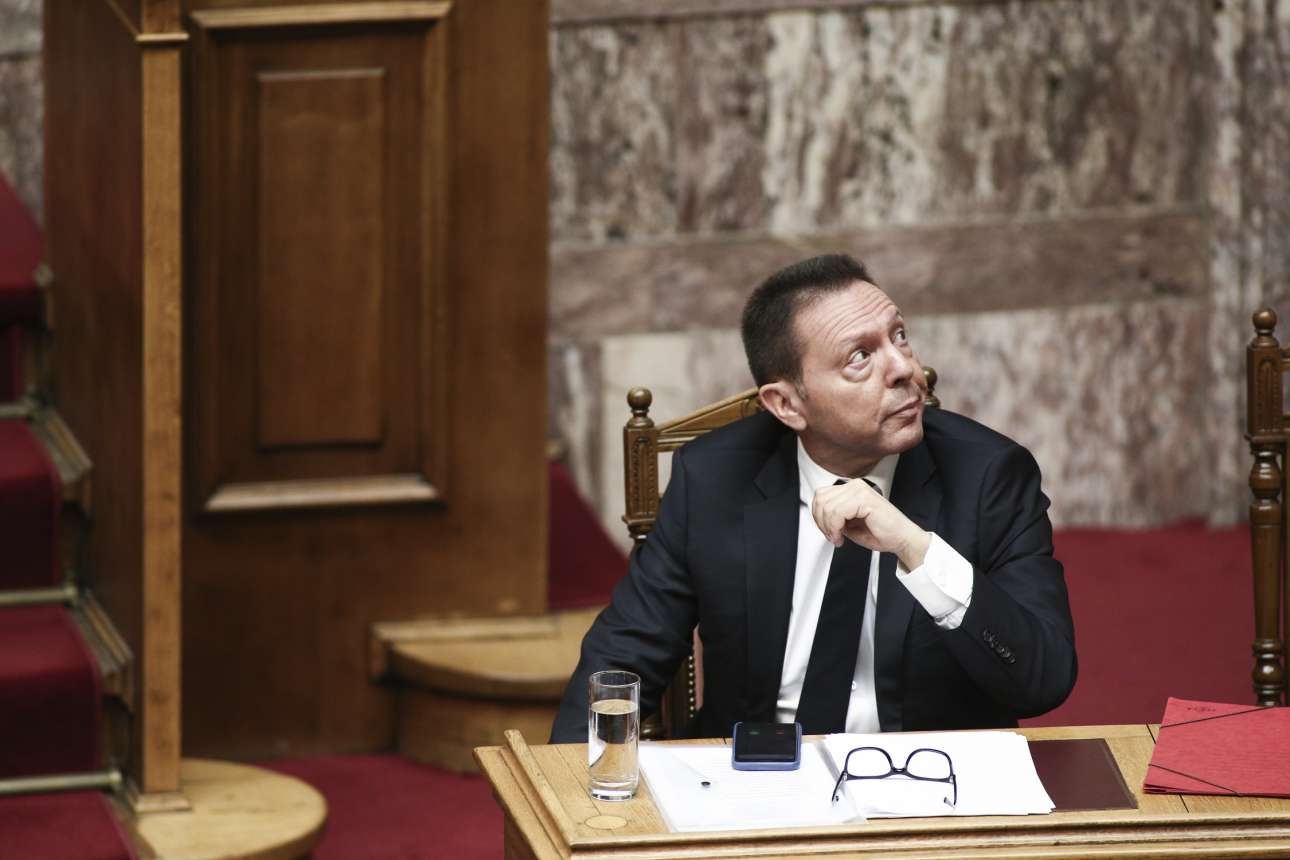 Επικρίνεται ο Στουρνάρας για τα περί επενδυτών που «μπορεί να φύγουν»