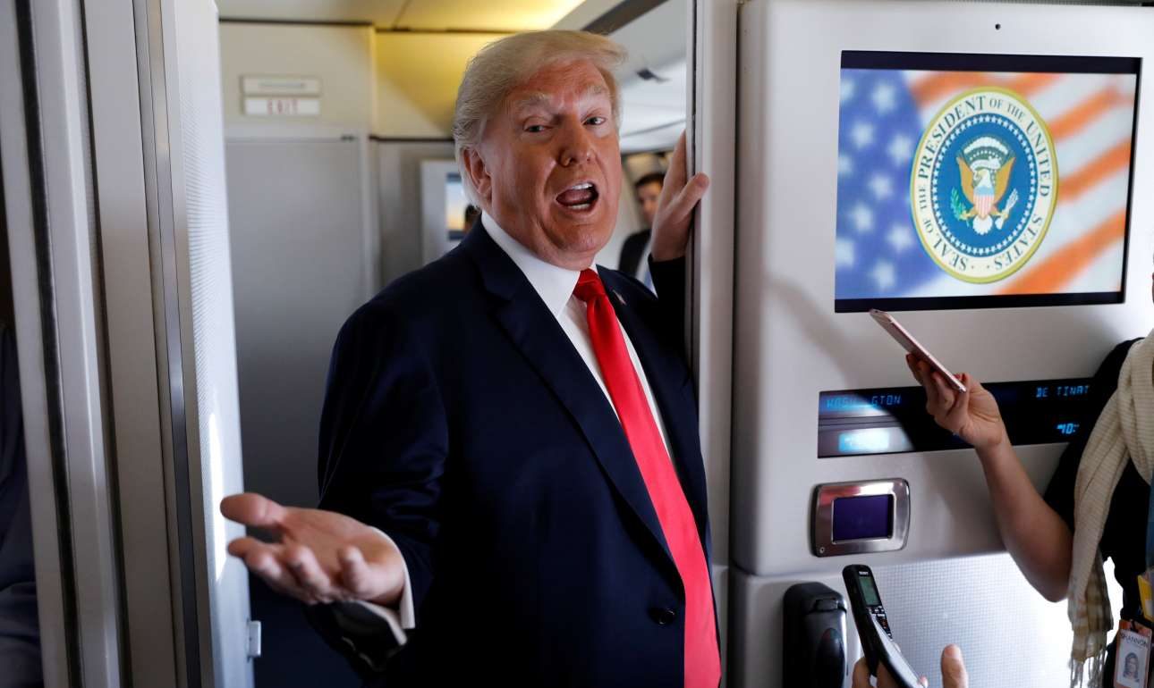 New York Times και Γούντγουορντ «έφαγαν» 6% από τη δημοτικότητα του Τραμπ