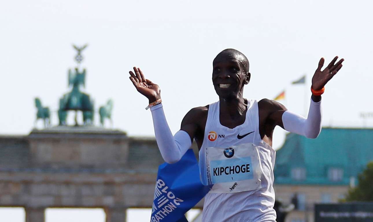 Ο άνθρωπος άγγιξε το φράγμα των 2 ωρών στον Μαραθώνιο